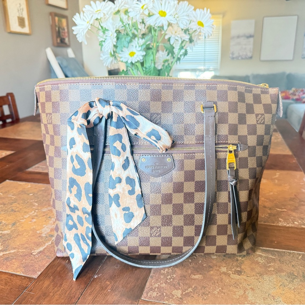 Louis Vuitton Authentic Lena Iena MM tote purse bag